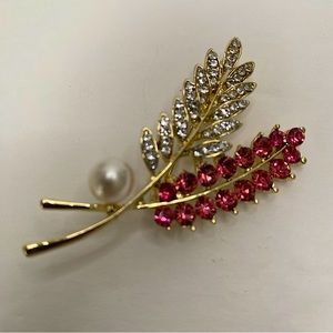 Fashion Leaf Brooch Pin Goldtone with Pink & Diamond Rinestone Gems & Pearl